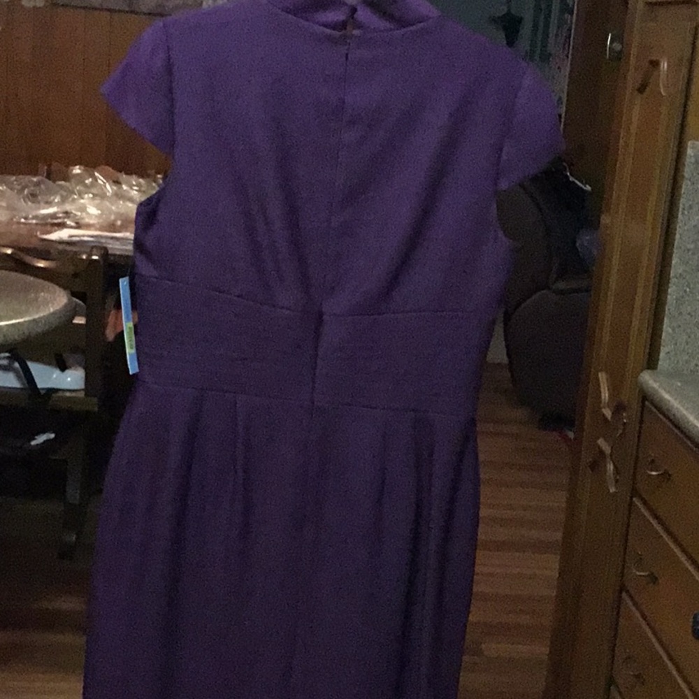 Dress - Picture 3 of 3